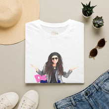 Cargar imagen en el visor de la galería, T-Shirt — ‘De Todo con Helen