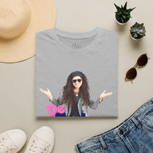 Cargar imagen en el visor de la galería, T-Shirt — 'De Todo con Helen
